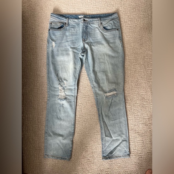 Missimo Distressed Boyfriend Denim (size 16/33) - Picture 2 of 6